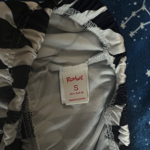 💜 NWOT ROMWE Checkered Tube Top - Picture 2 of 2